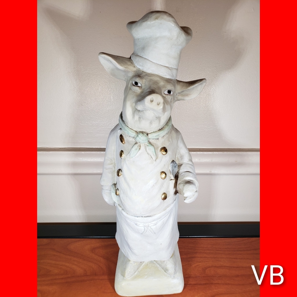 Countertop Chef Pig Statue Figurine.